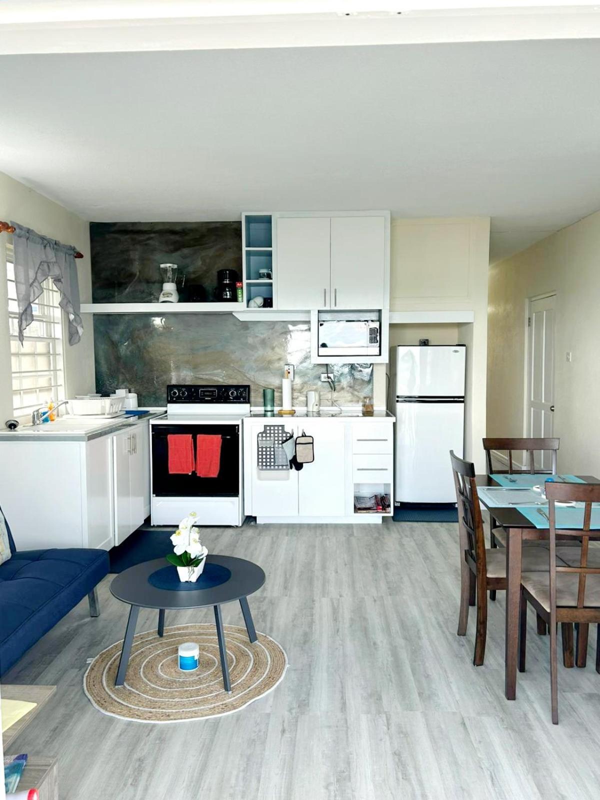 Ocean Bliss Apartments Christ Church Extérieur photo