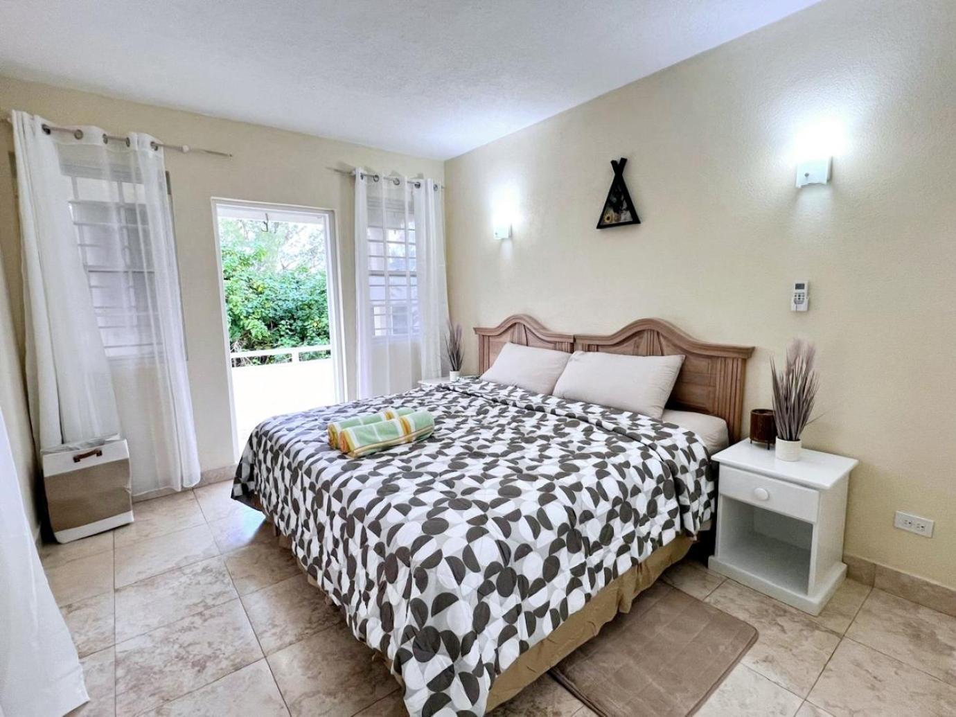 Ocean Bliss Apartments Christ Church Extérieur photo
